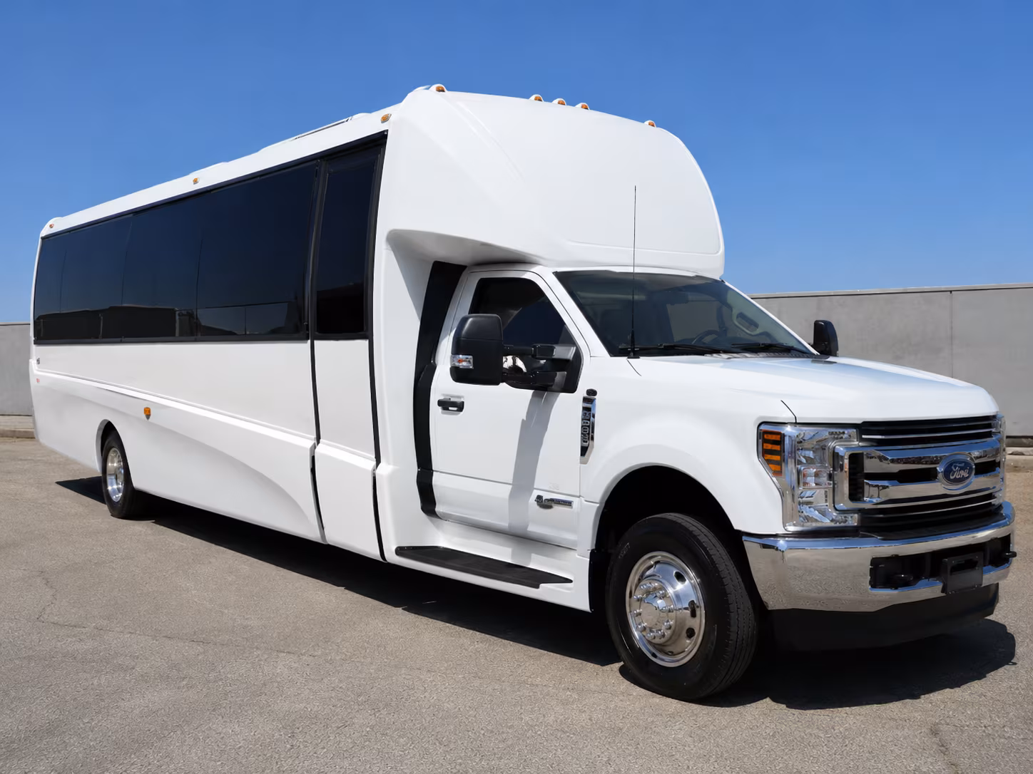 livonia bus rentals