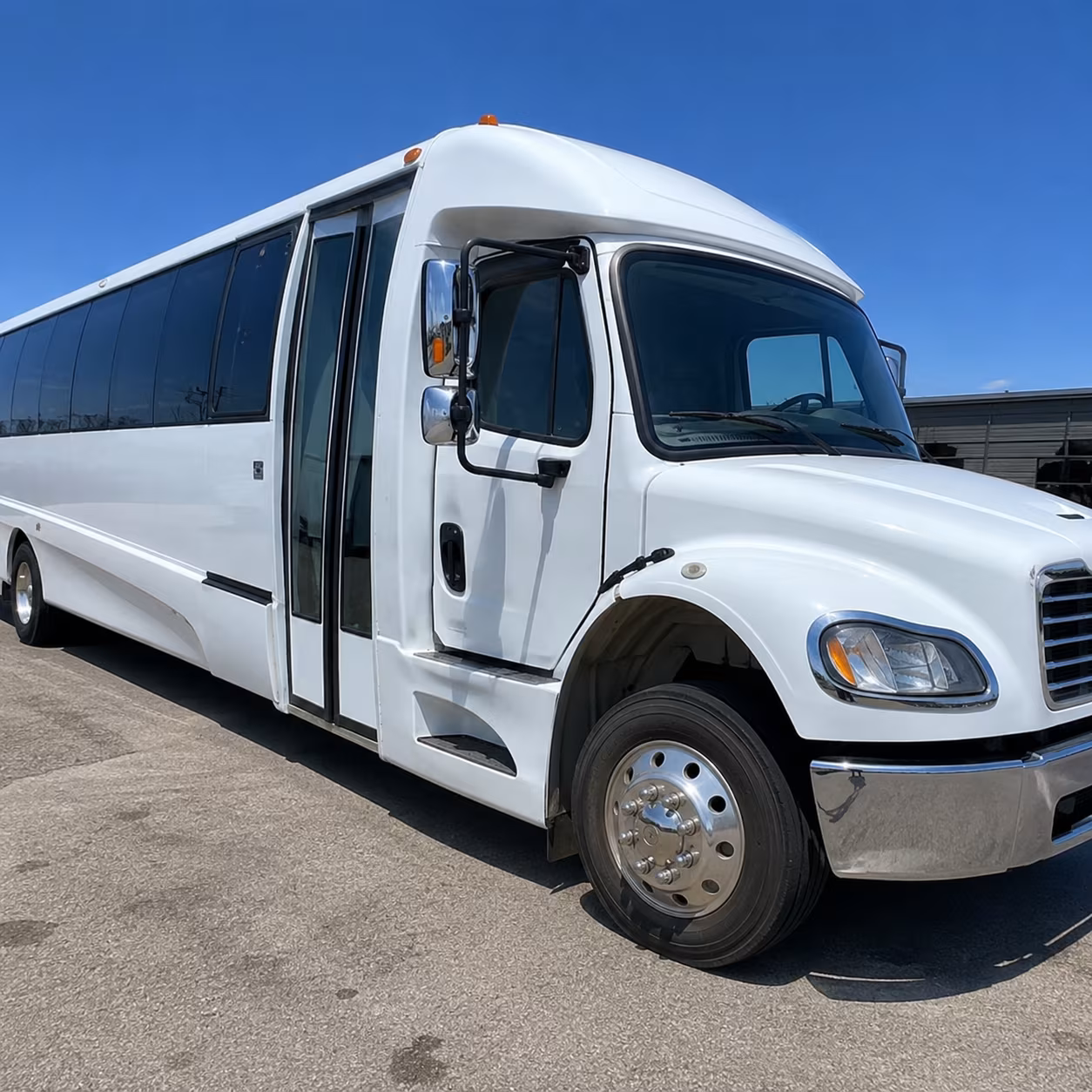 livonia field trip charter bus rentals in livonia