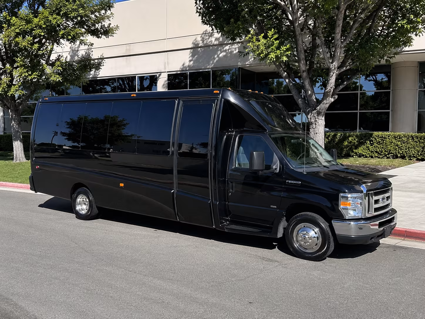 oak park bus rentals