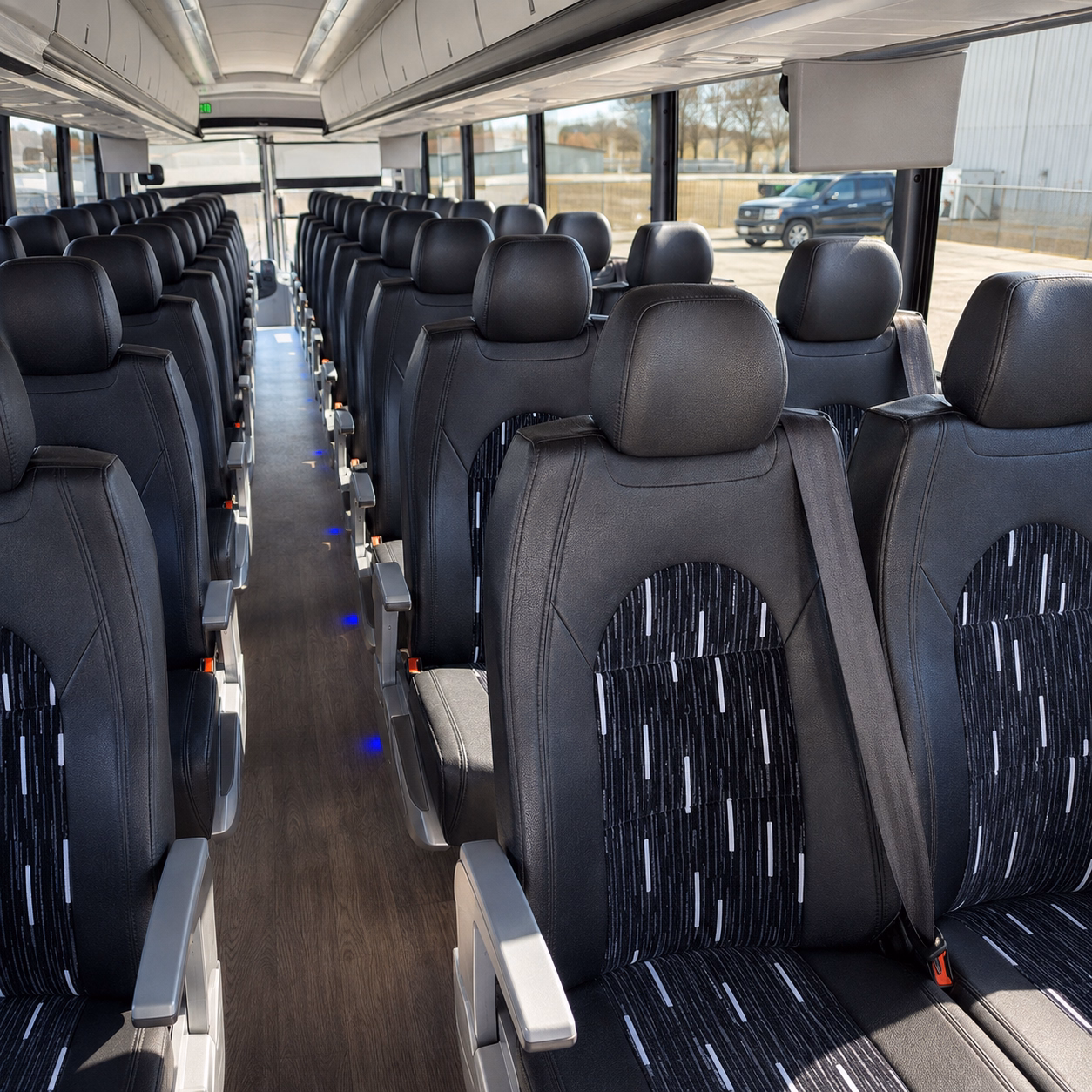oak park charter bus transportation to and from oak park area airports