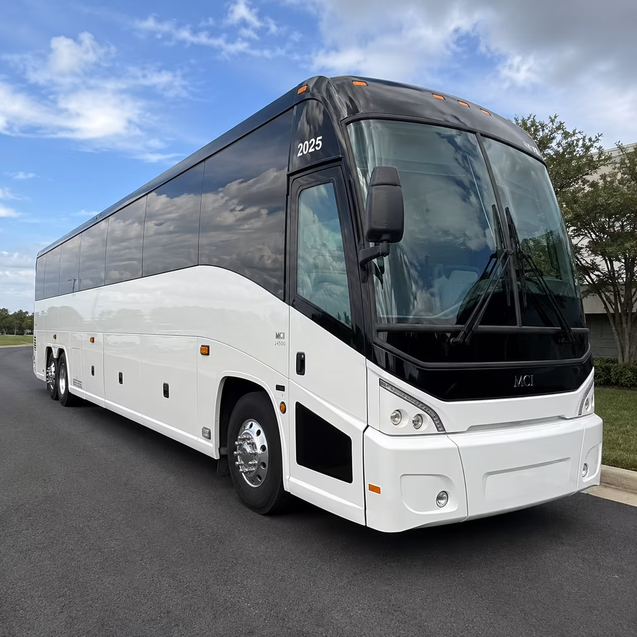 southfield bus rentals for trade shows and conferences