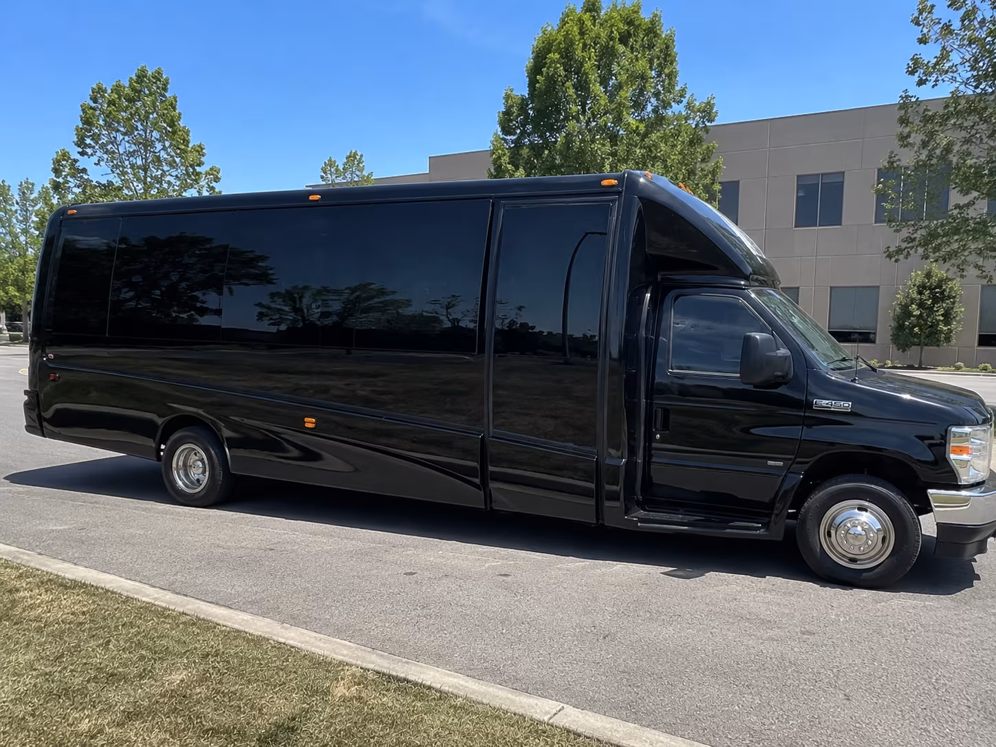 southfield bus rentals