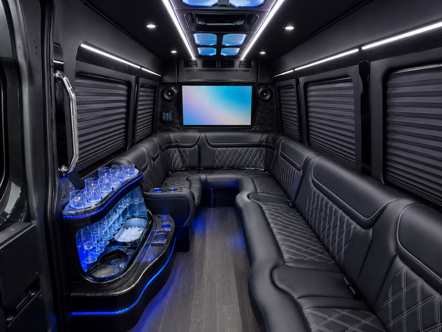 through a network of bus companies find airport shuttles to dtw for personnel travel